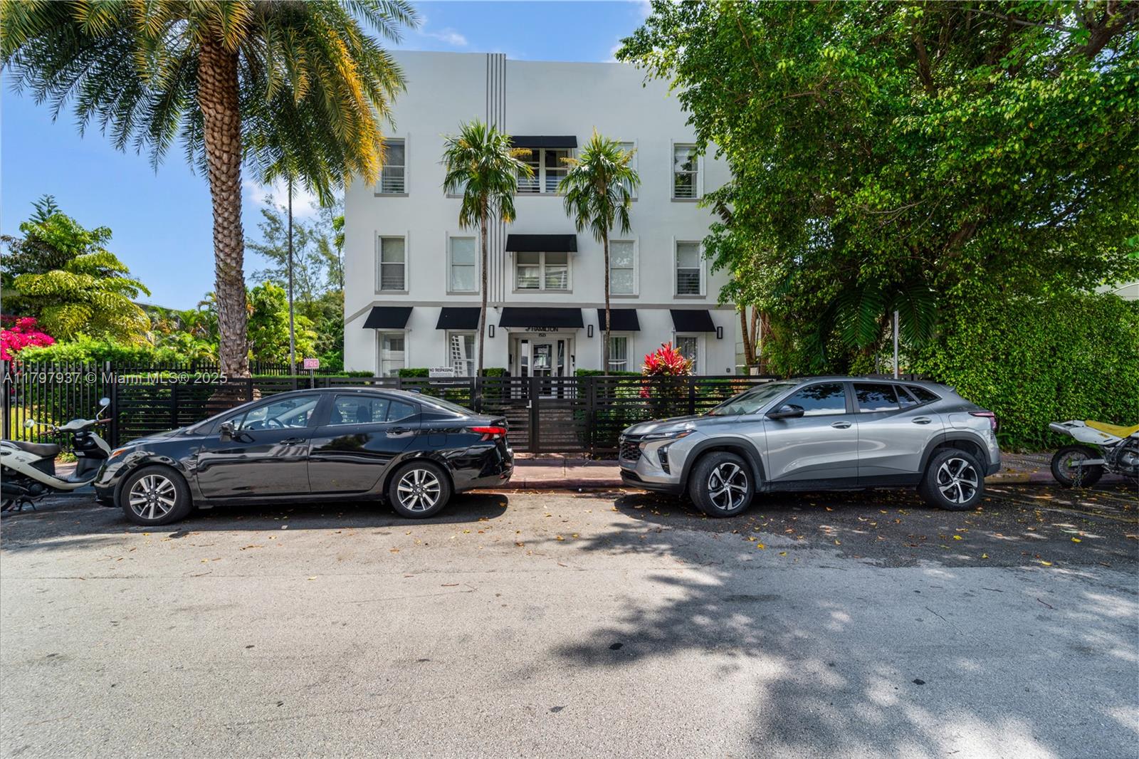 1521 Lenox Ave # 302