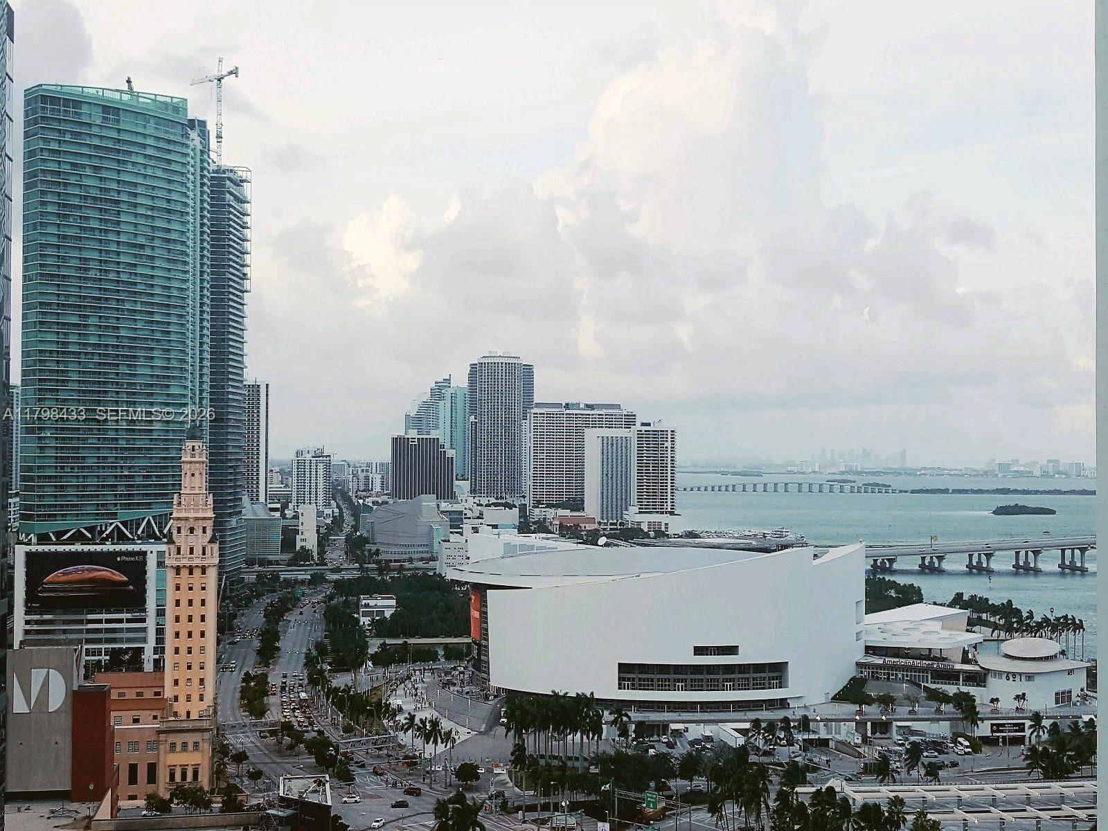 253 NE 2nd St # 2201