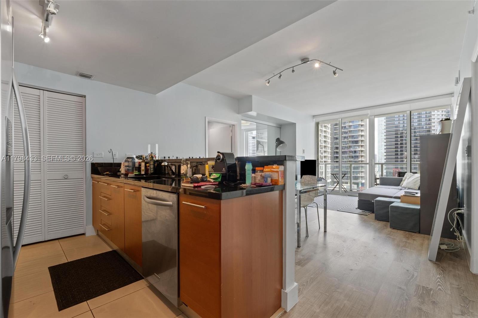 253 NE 2nd St # 2201