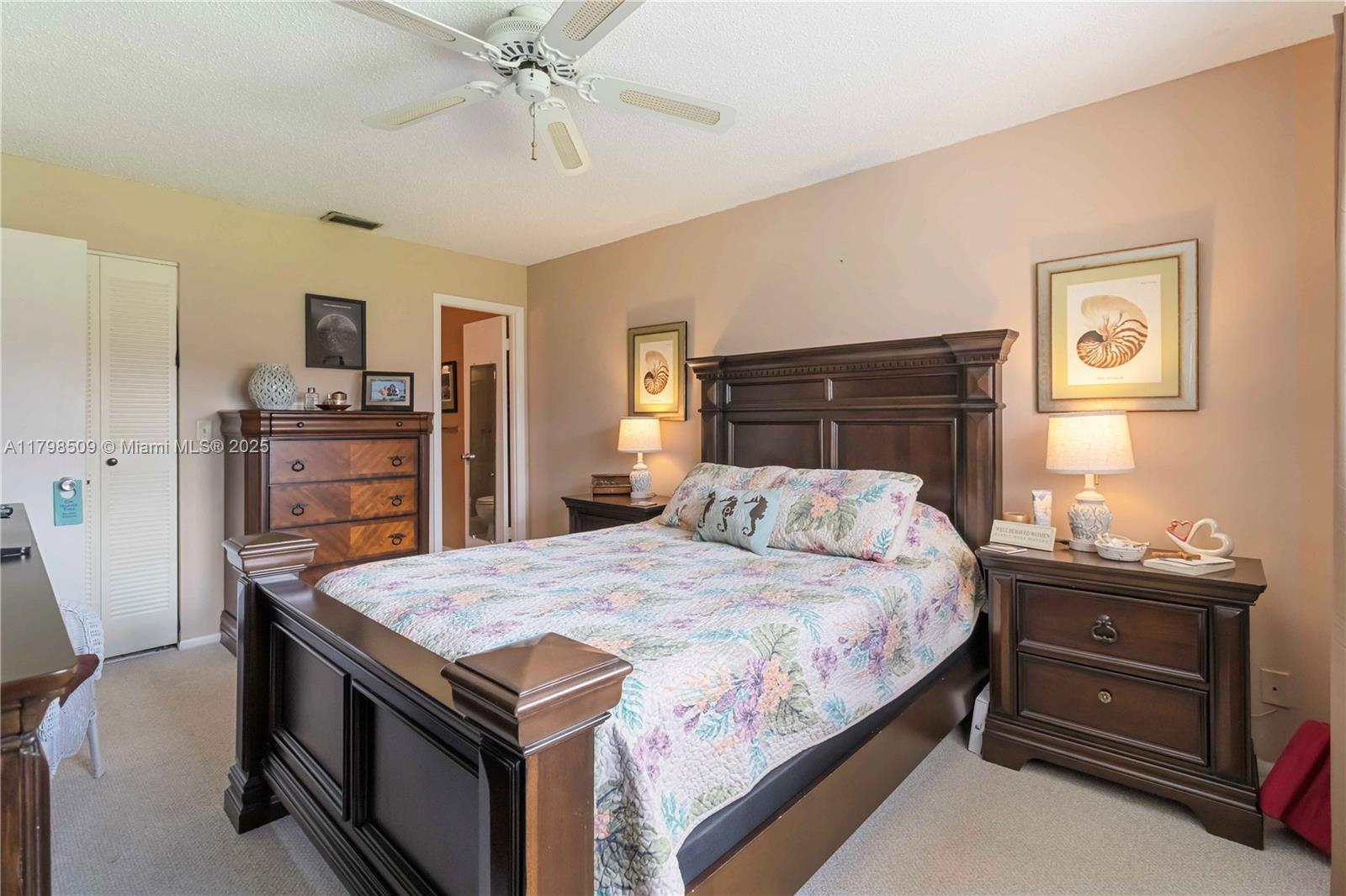 302 Lake Evelyn Dr