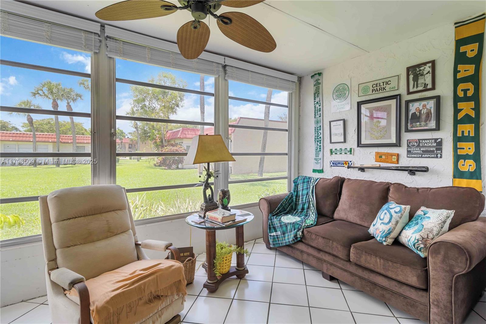 302 Lake Evelyn Dr