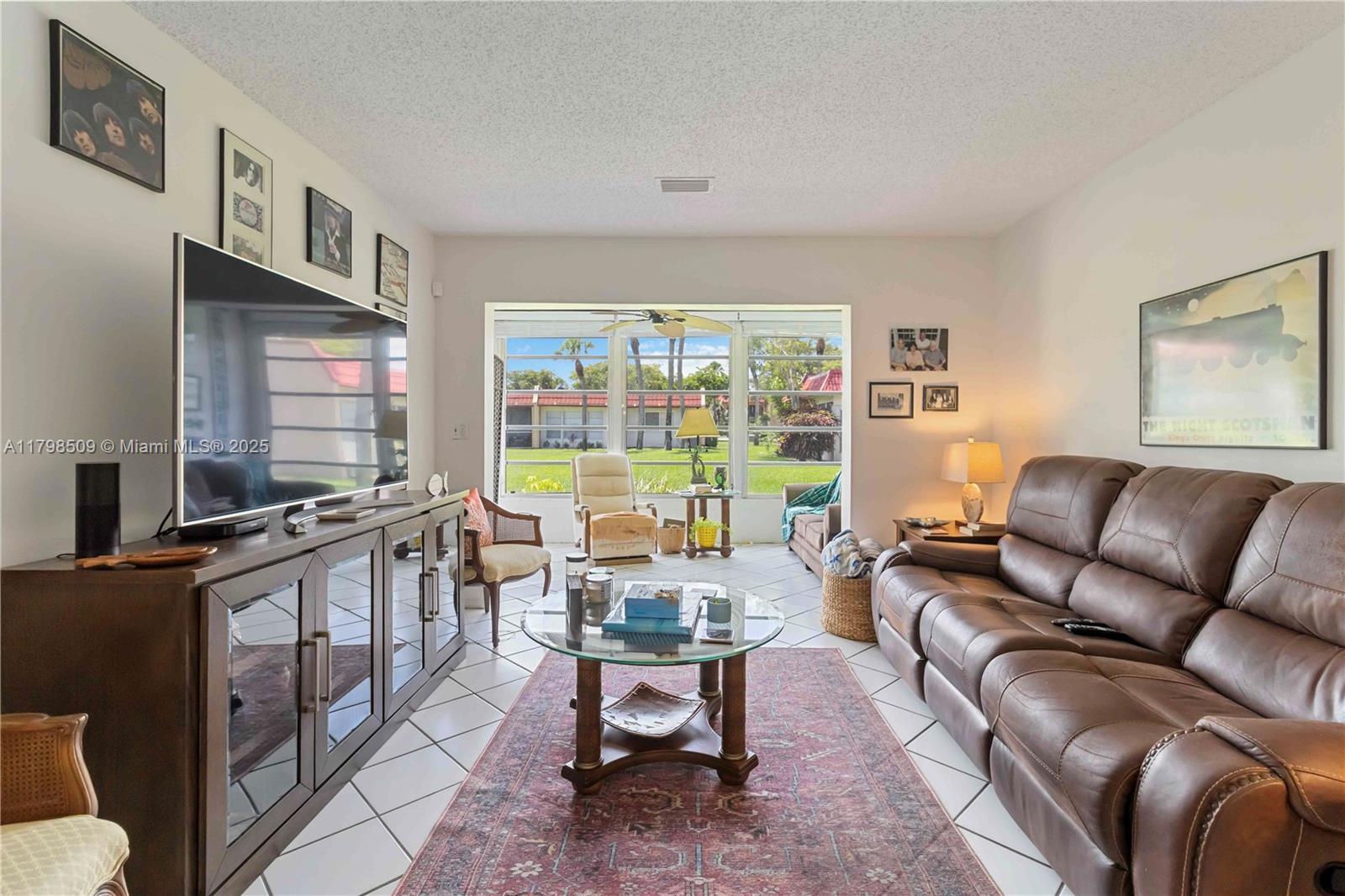 302 Lake Evelyn Dr