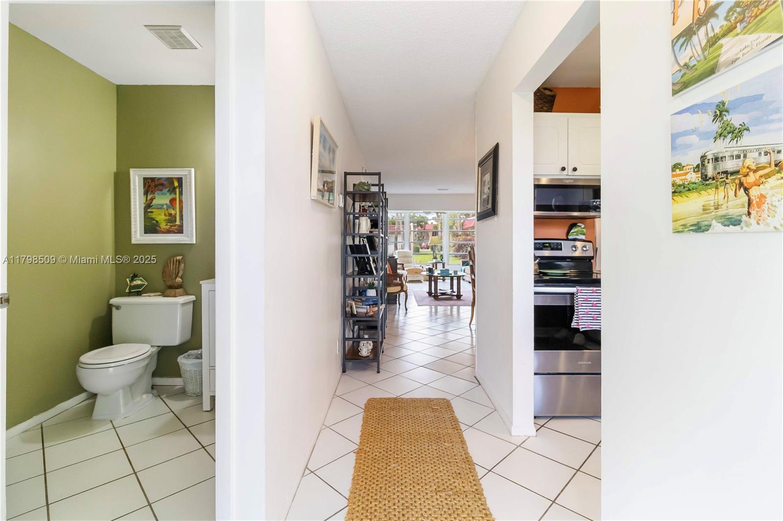 302 Lake Evelyn Dr