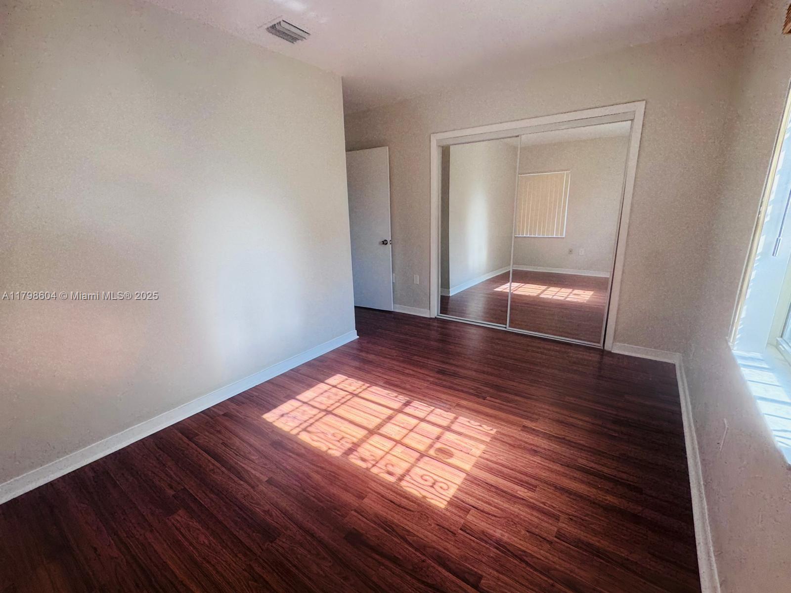 311 SW 49th Ave