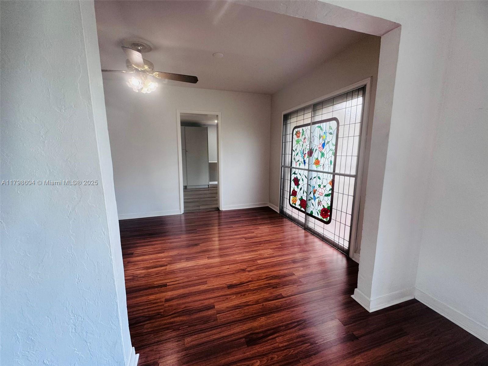 311 SW 49th Ave