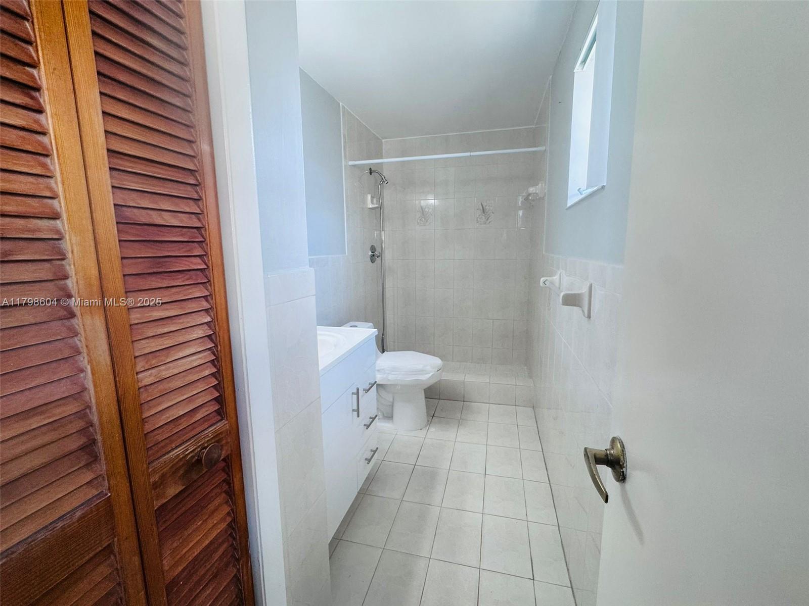 311 SW 49th Ave