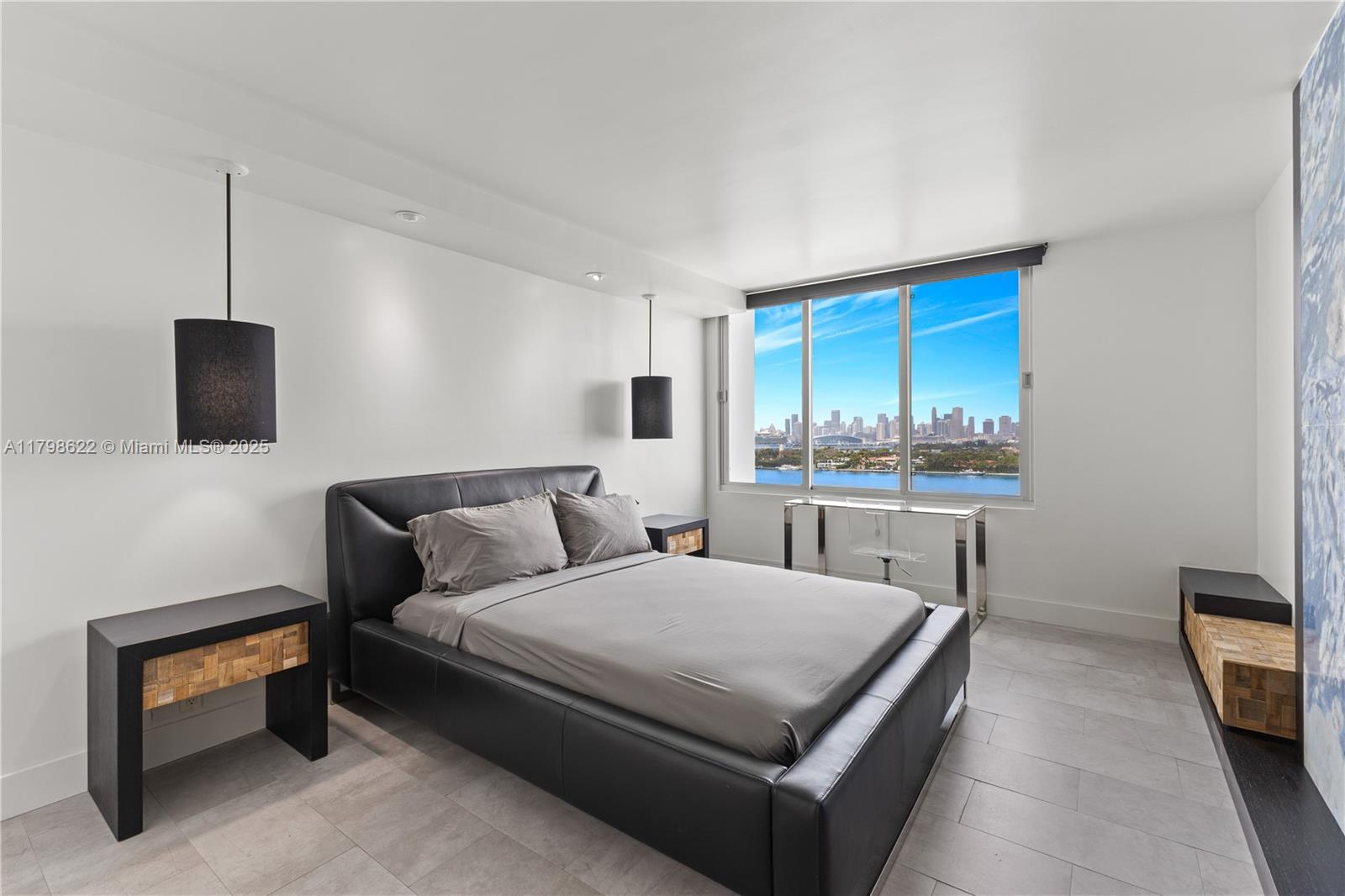 1000 West Ave # 1518