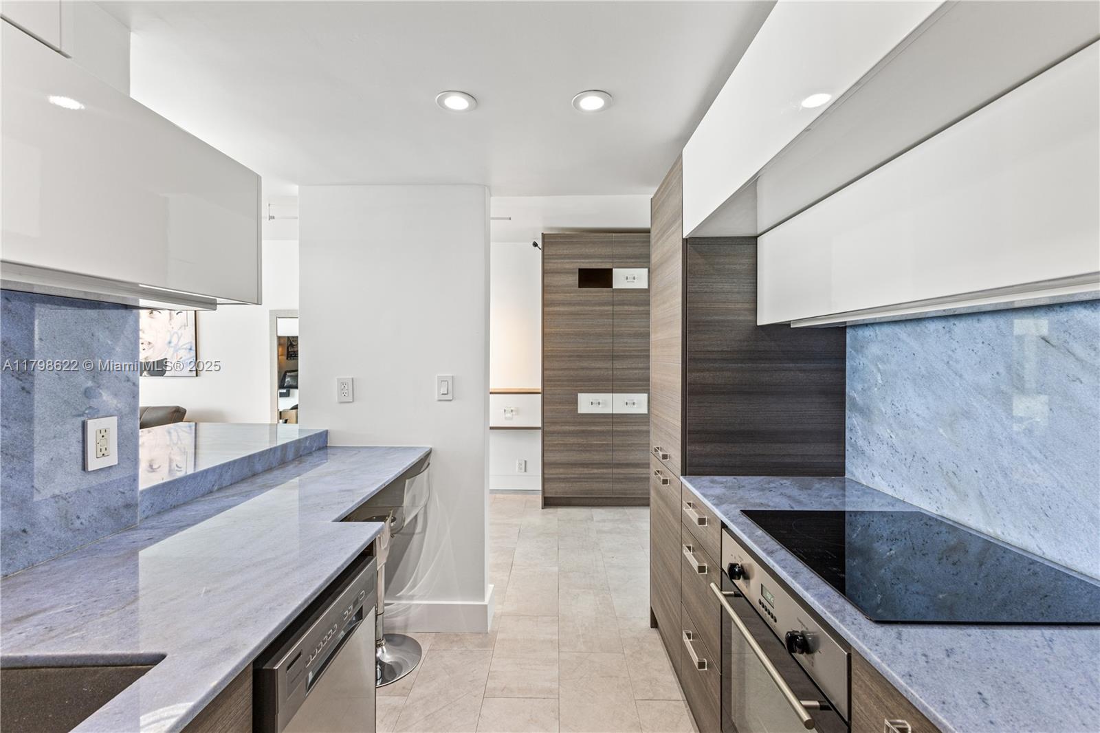 1000 West Ave # 1518