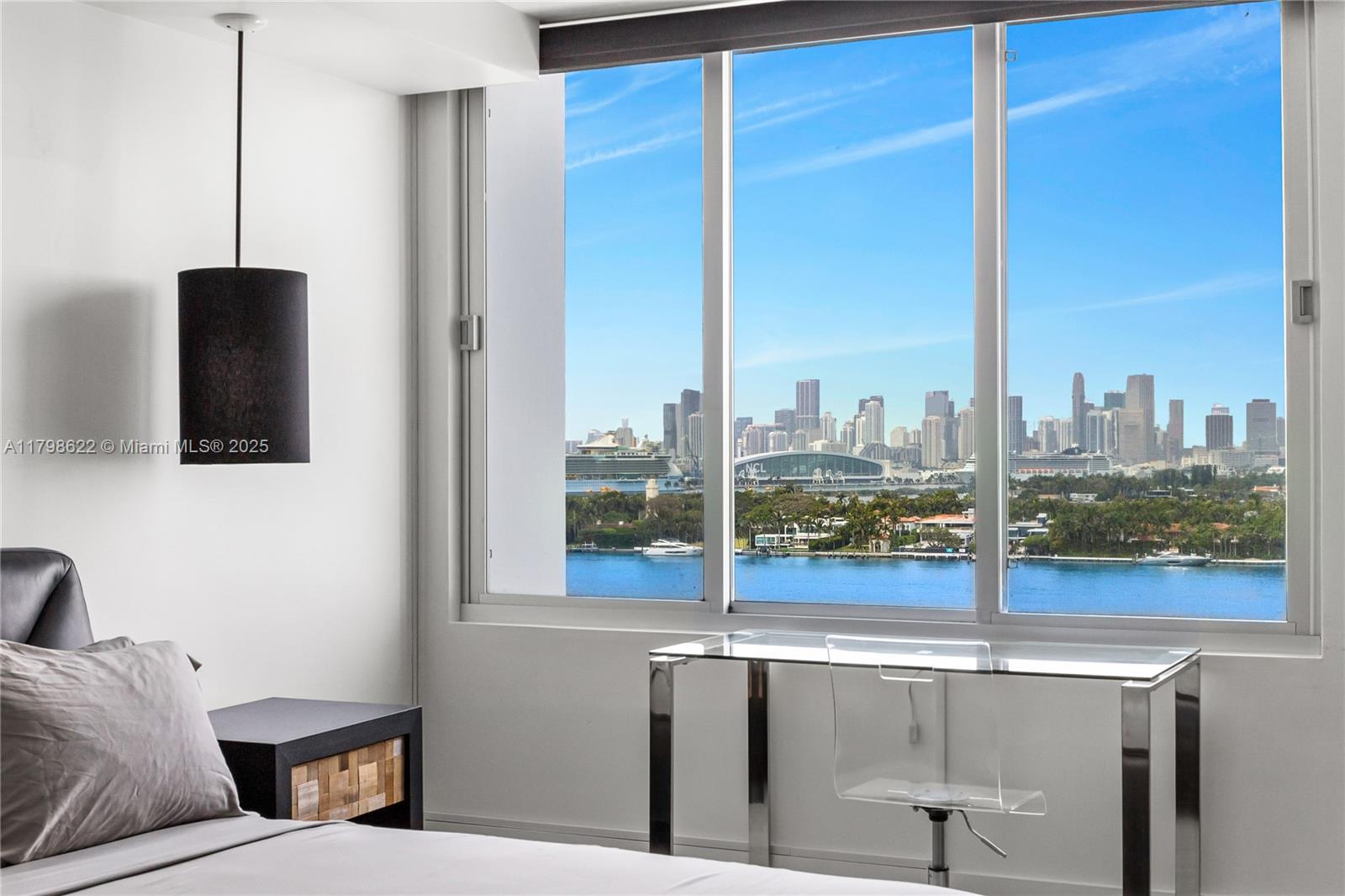 1000 West Ave # 1518