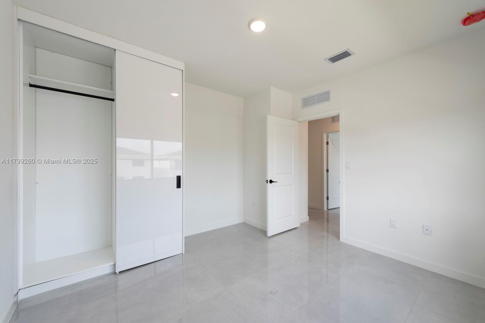 1353 NW 1 ST