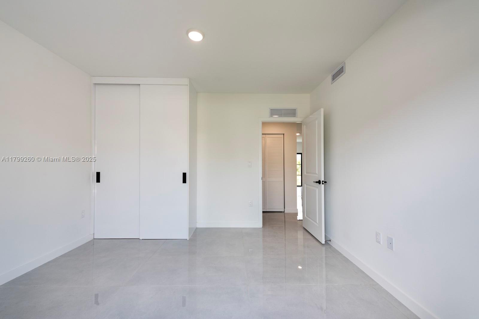 1353 NW 1 ST