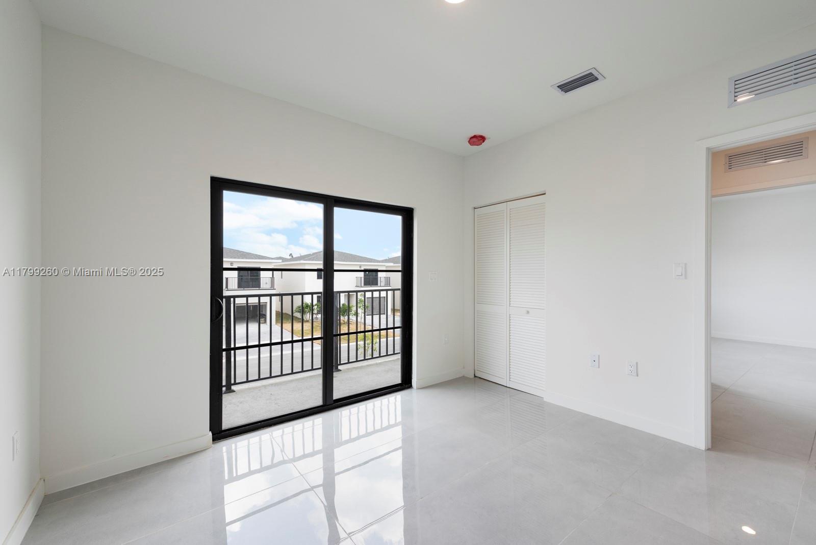1353 NW 1 ST