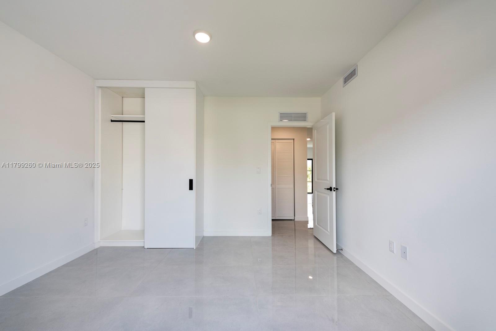 1353 NW 1 ST