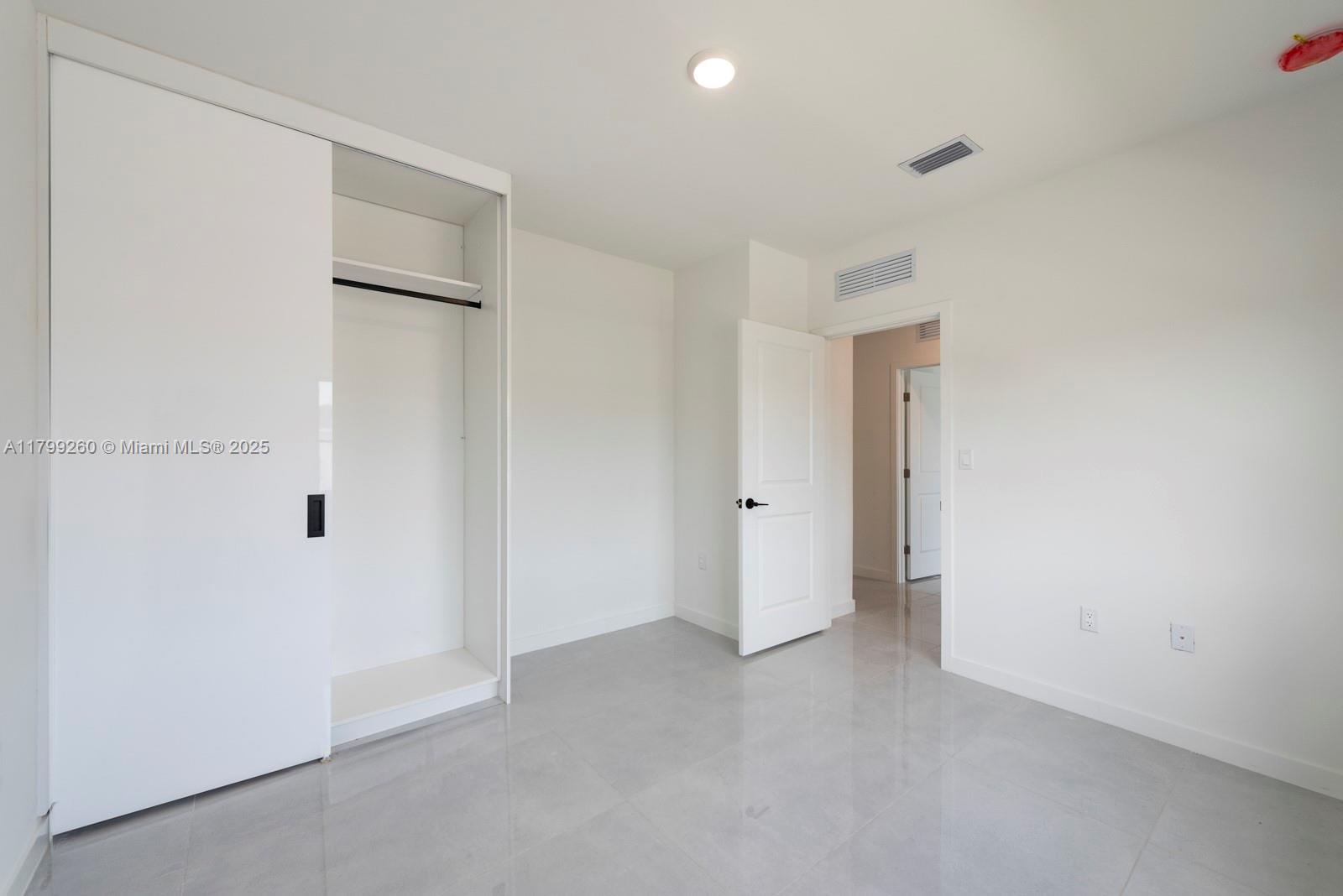 1353 NW 1 ST