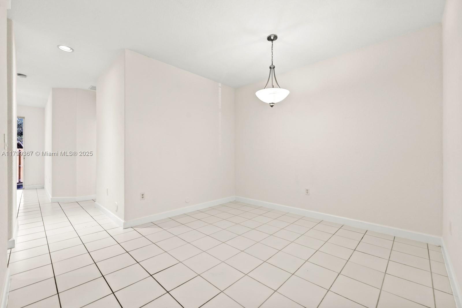 2523 SE 14th Ct