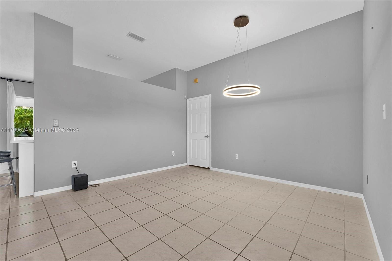 2625 SE 5th Ct