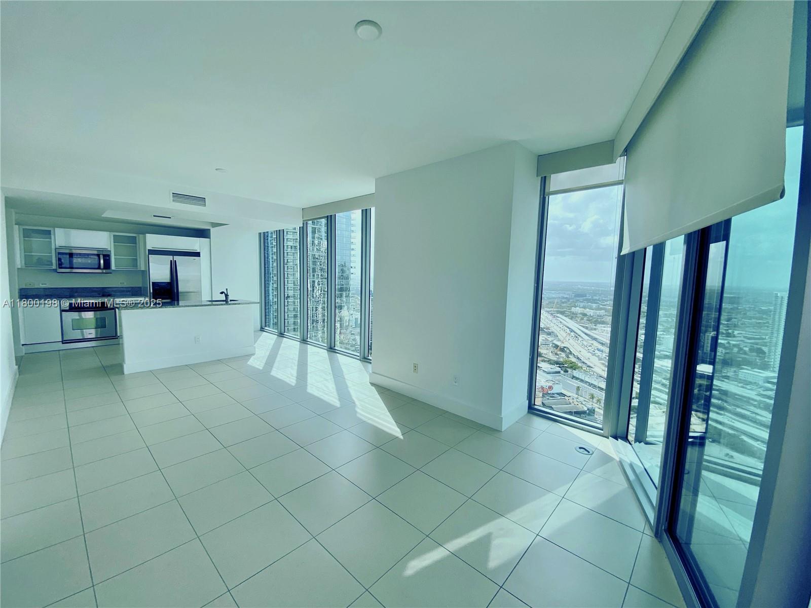 888 Biscayne Blvd # 4012