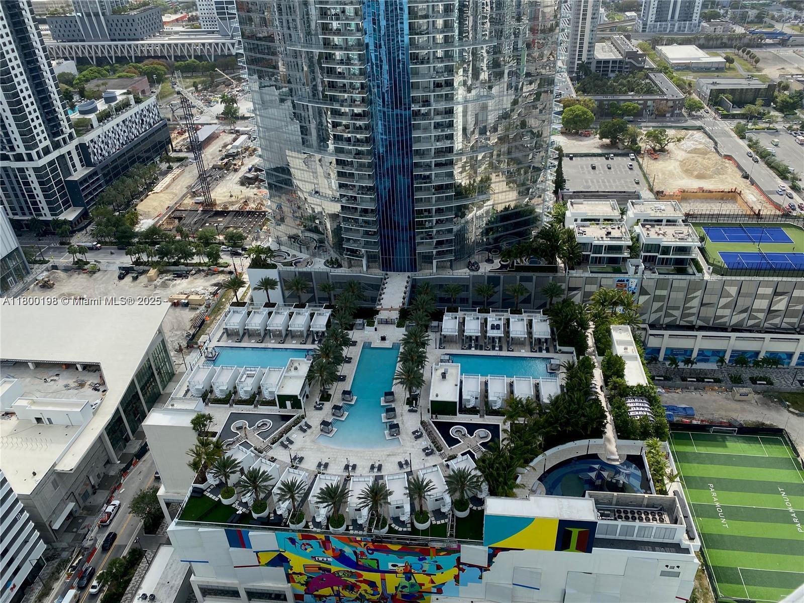 888 Biscayne Blvd # 4012