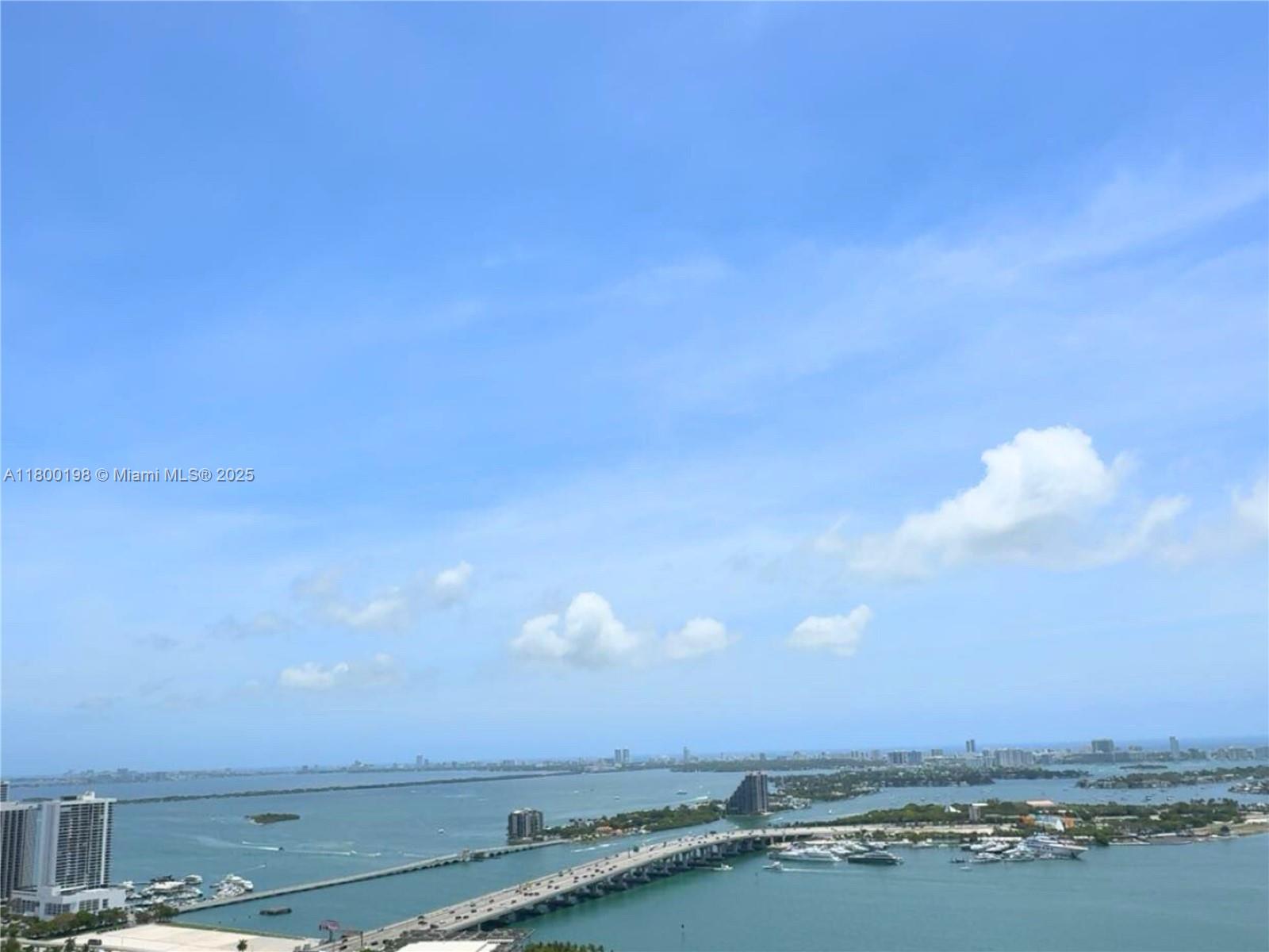 888 Biscayne Blvd # 4012