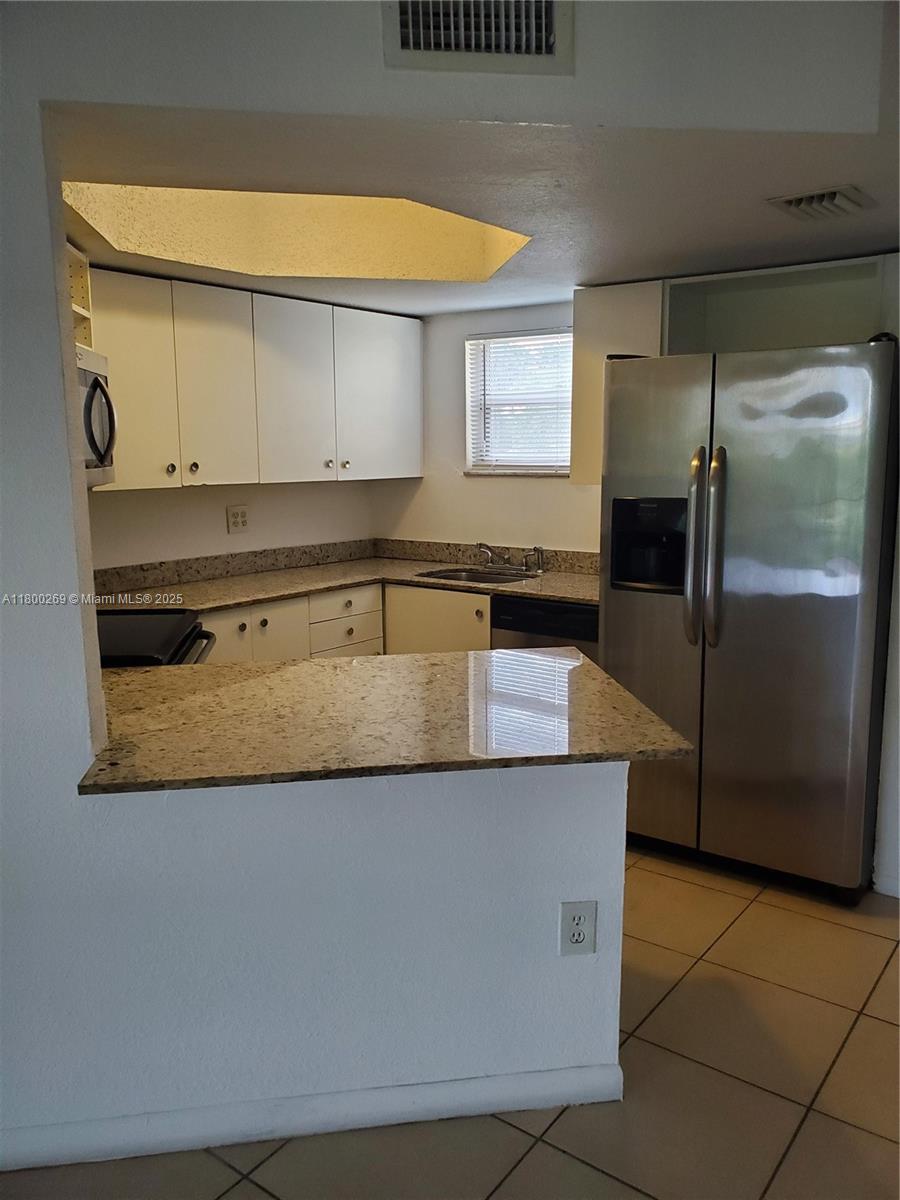 8235 Lake Dr # 308