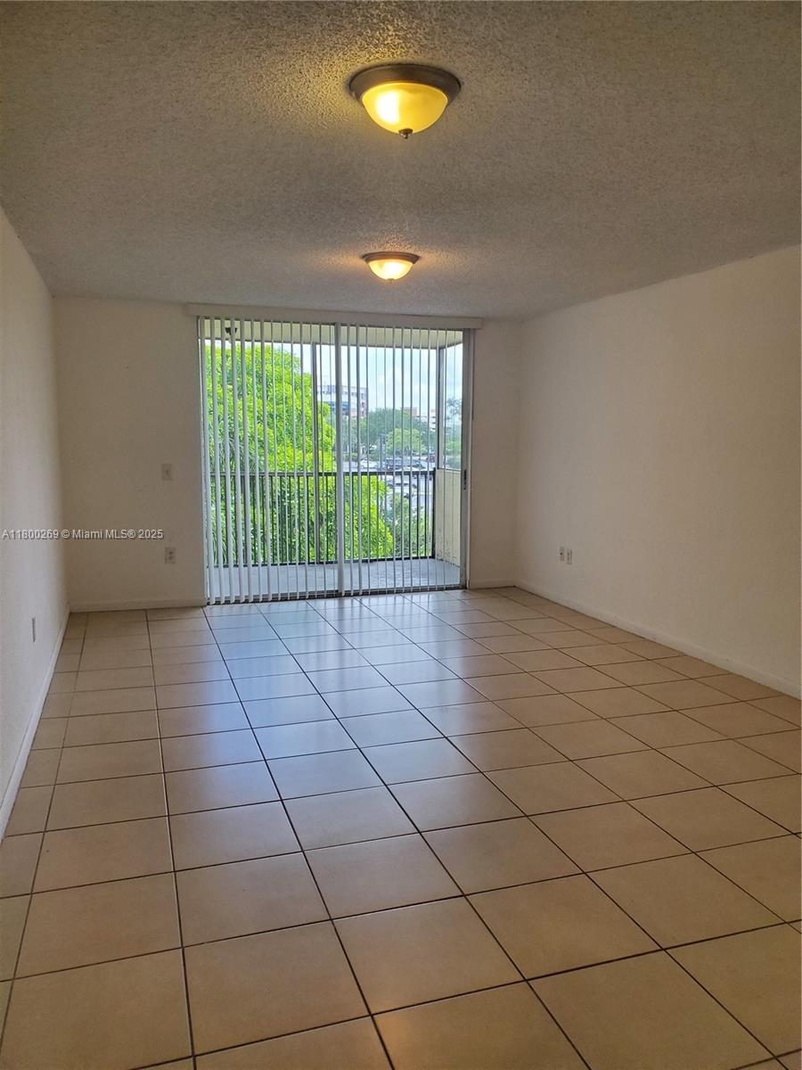 8235 Lake Dr # 308