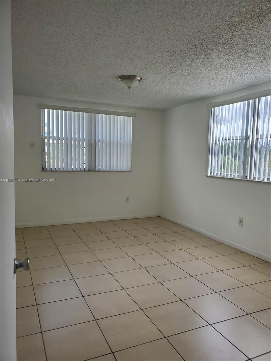 8235 Lake Dr # 308