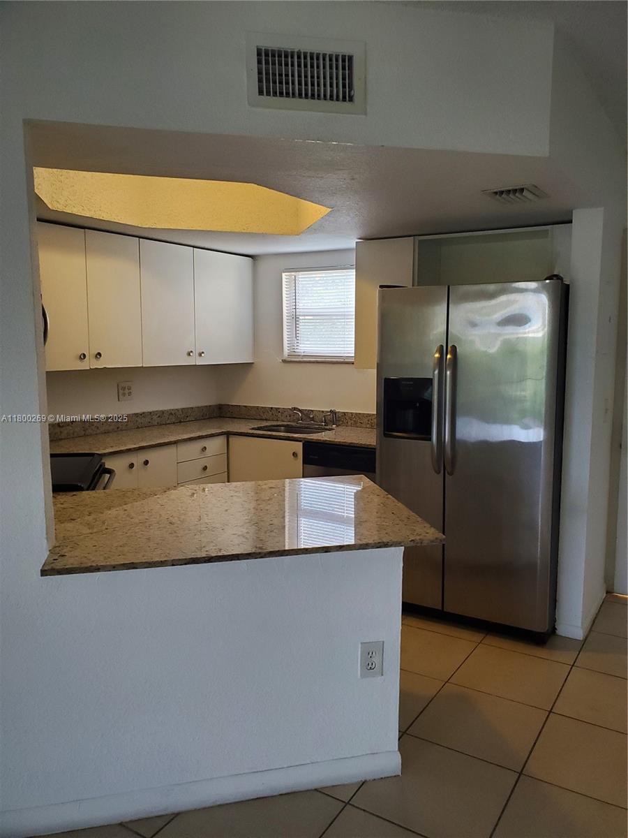 8235 Lake Dr # 308