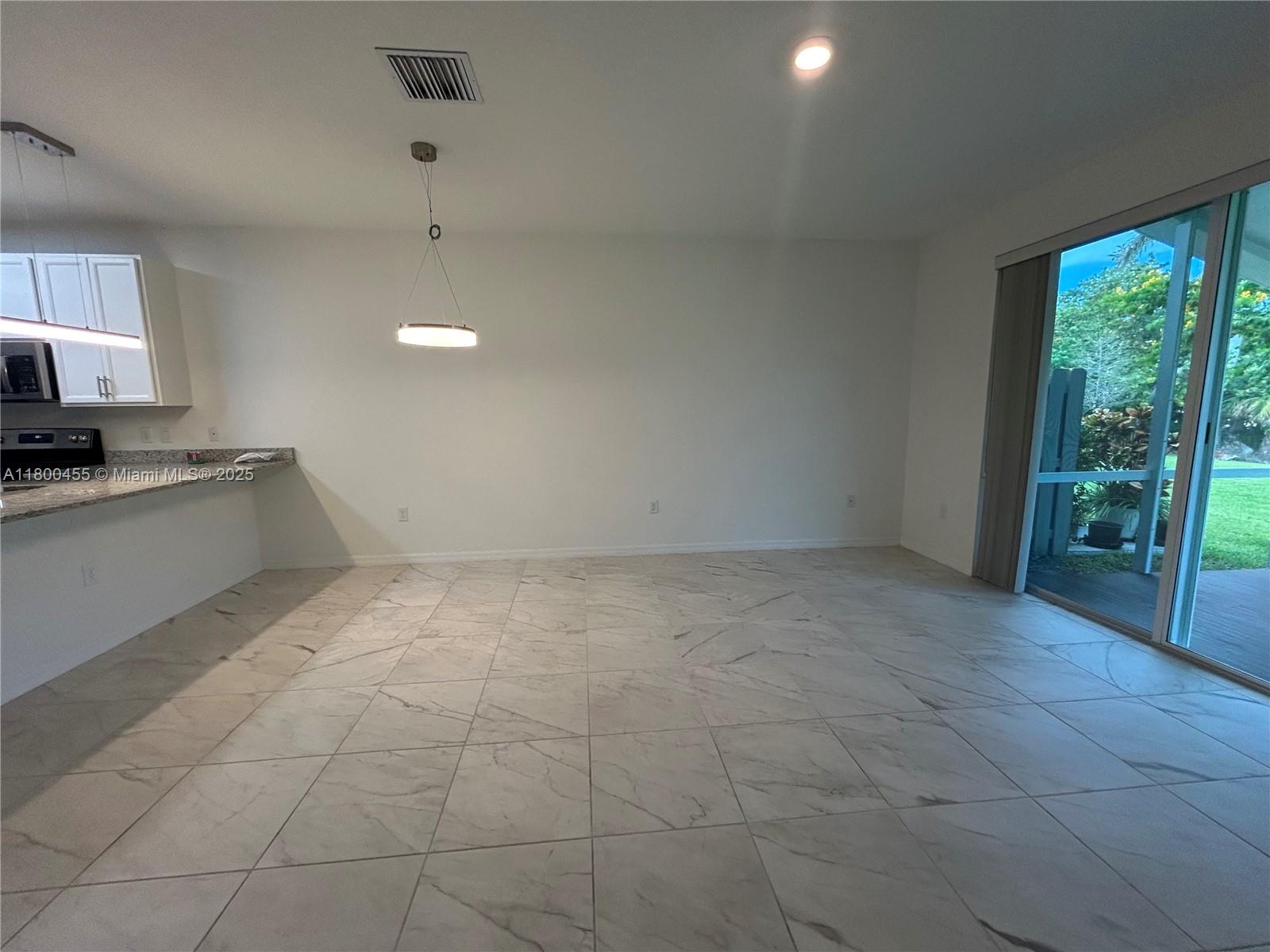 4756 SW 63rd Ter