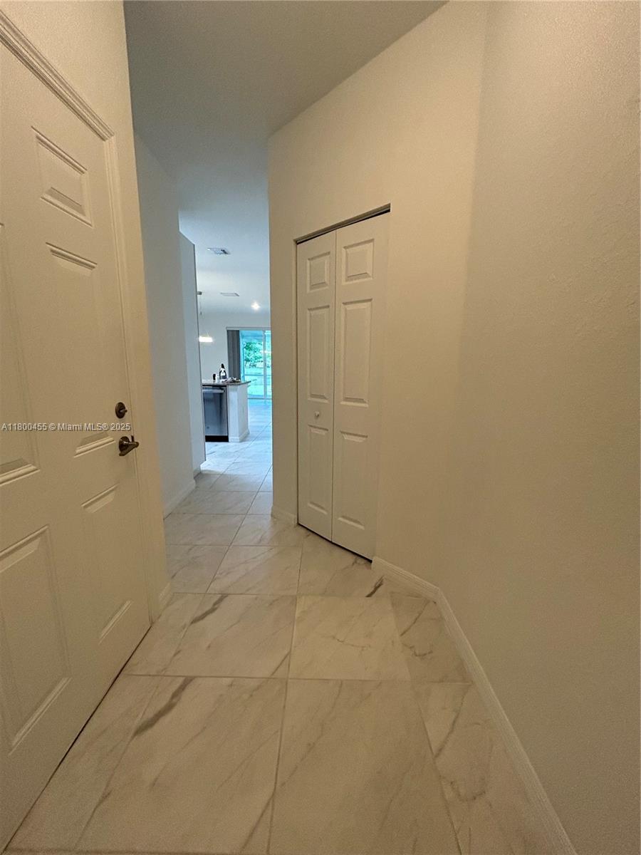 4756 SW 63rd Ter