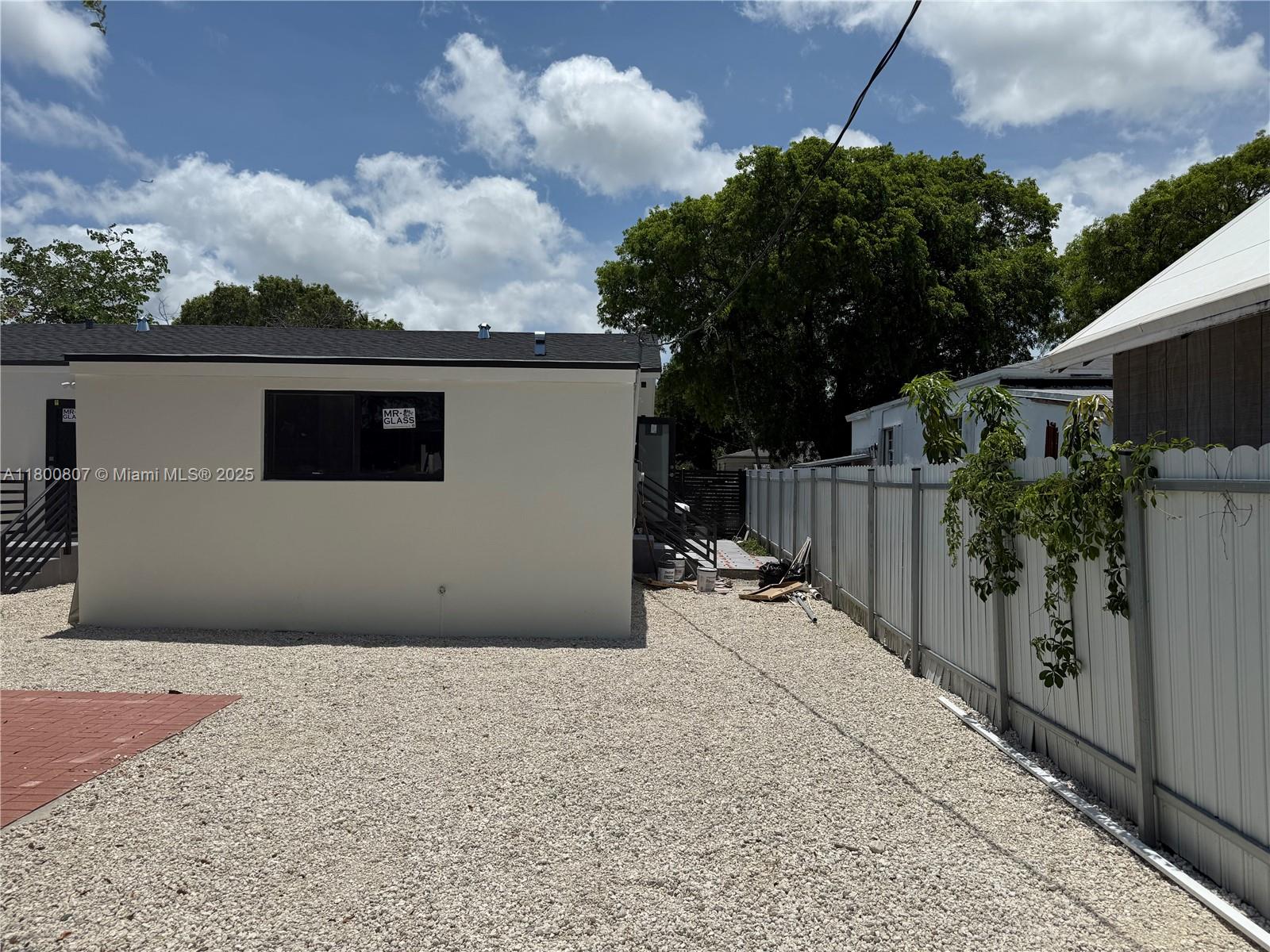 1045 NW 58th Ter
