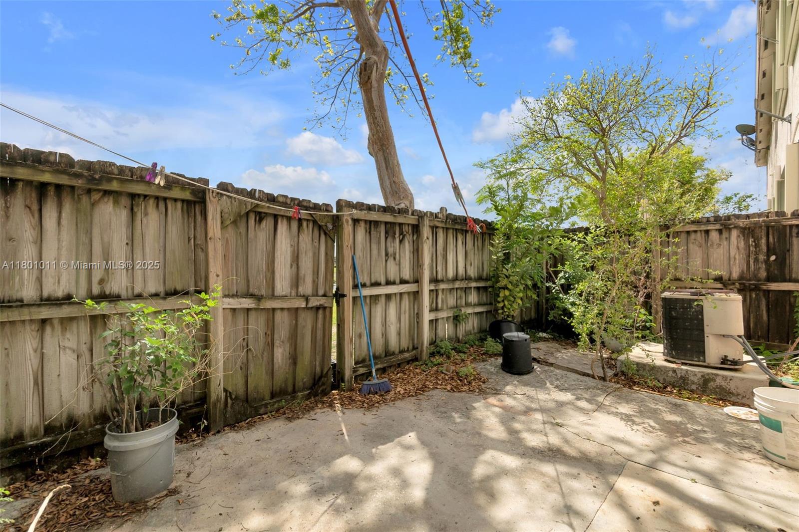 461 NE 21st Ter