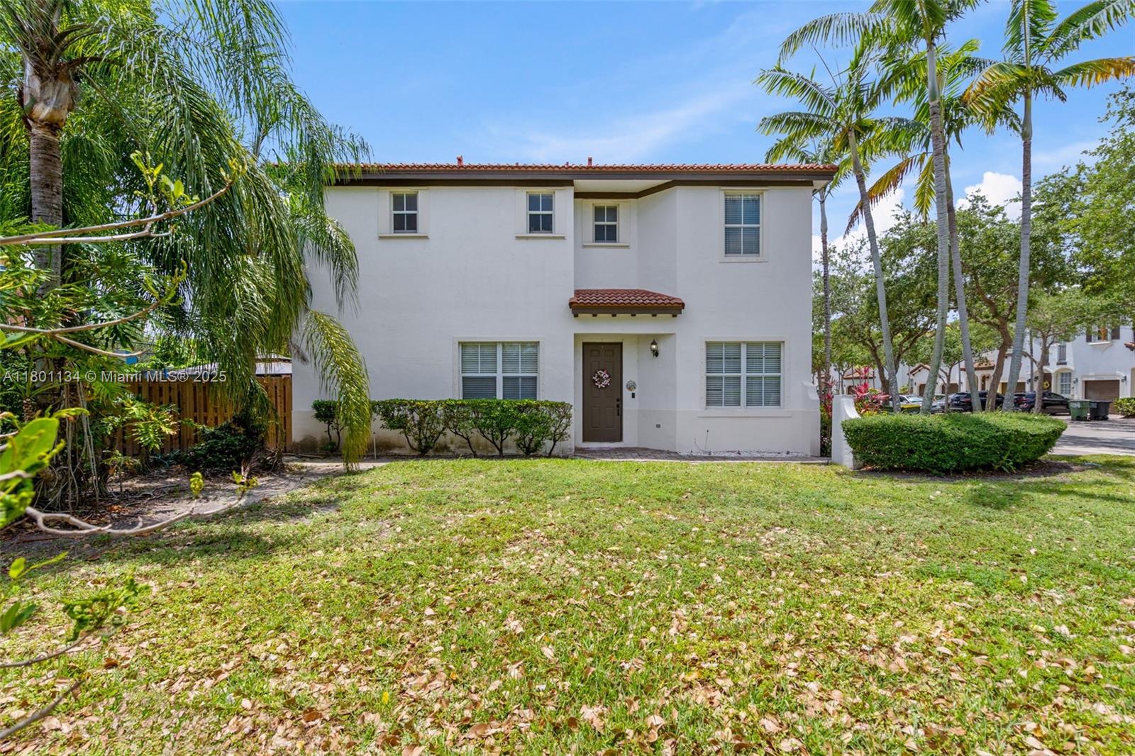 1073 NE 30th Ave