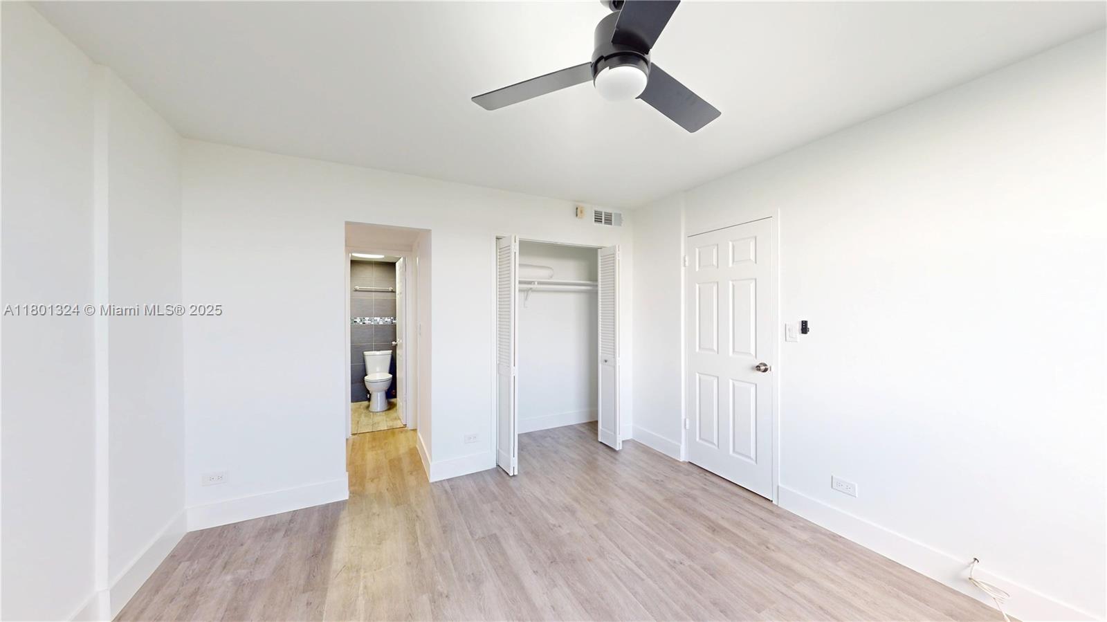 3660 NE 166th St # 709