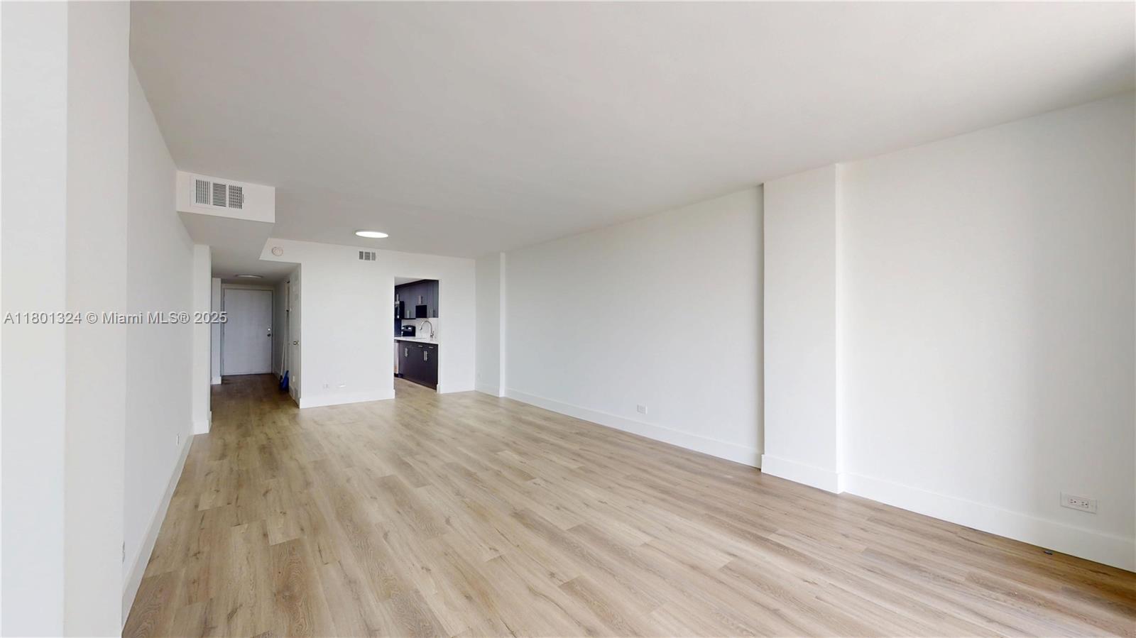 3660 NE 166th St # 709