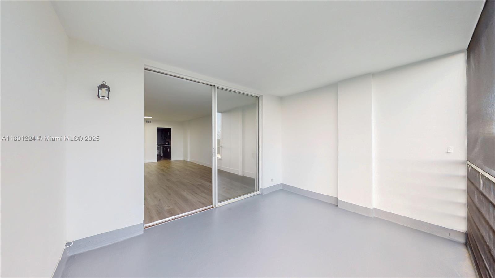 3660 NE 166th St # 709