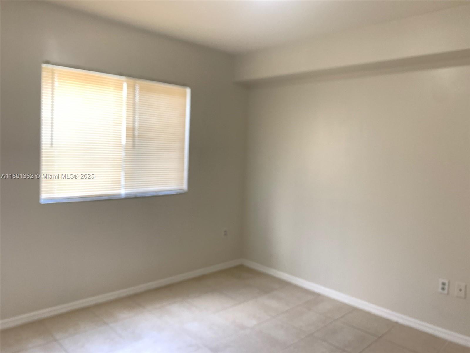 11050 SW 196th St # 110