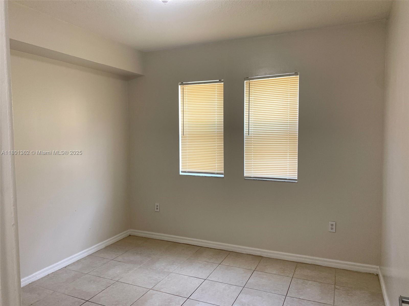 11050 SW 196th St # 110