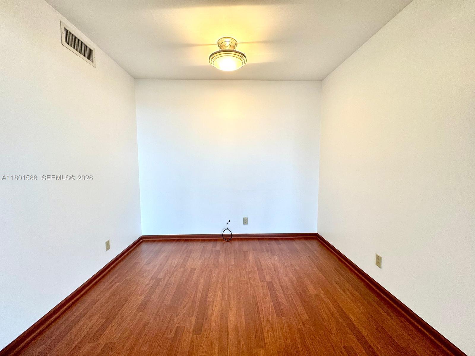 3610 Yacht Club Dr # 810