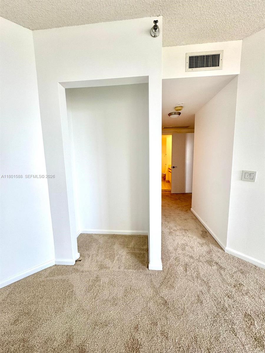 3610 Yacht Club Dr # 810