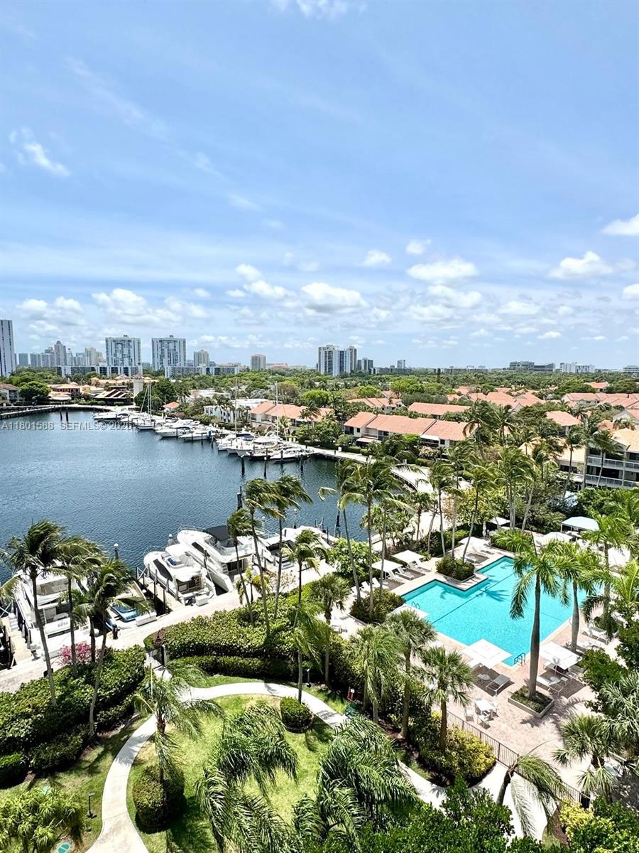 3610 Yacht Club Dr # 810