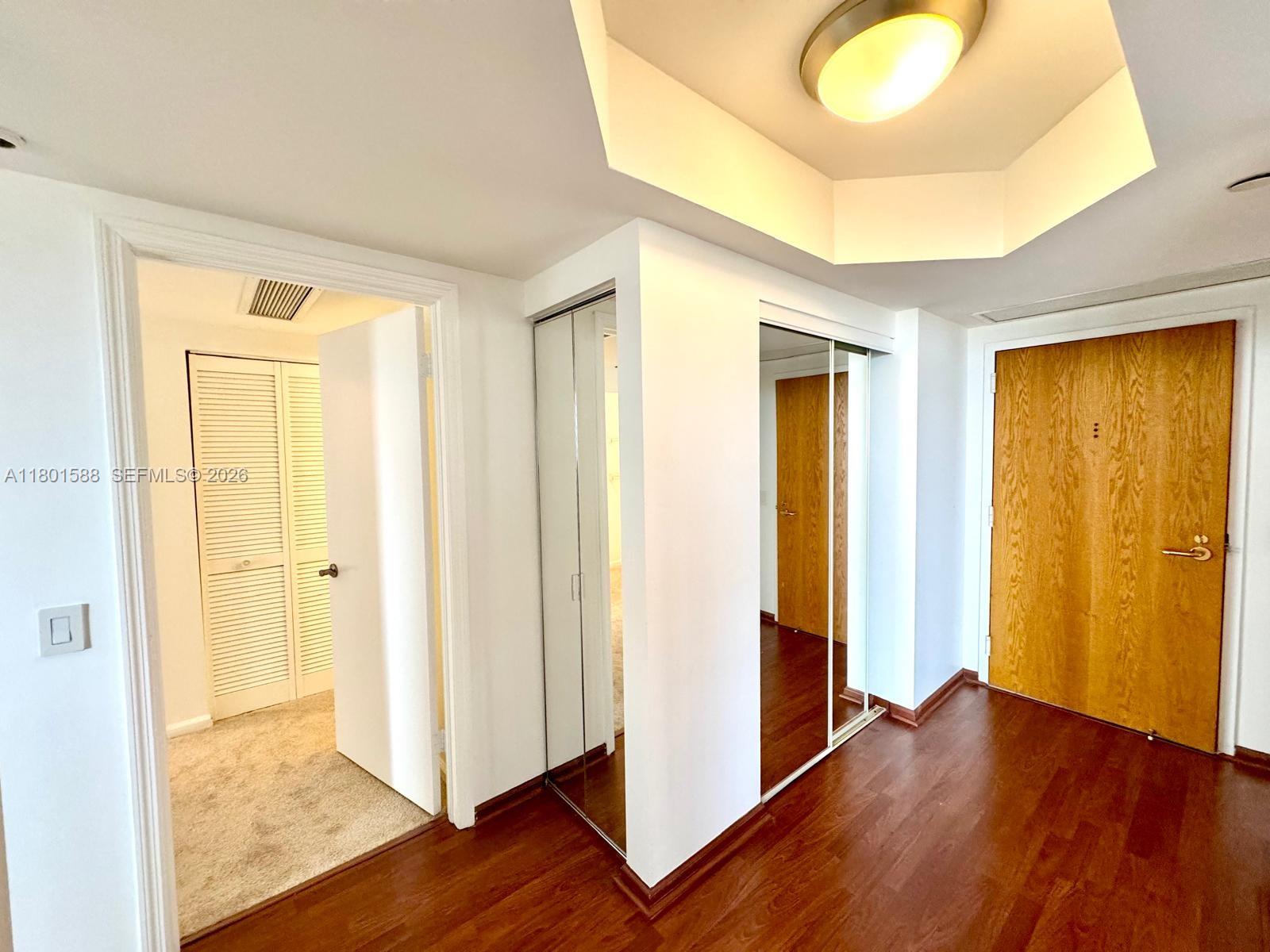 3610 Yacht Club Dr # 810