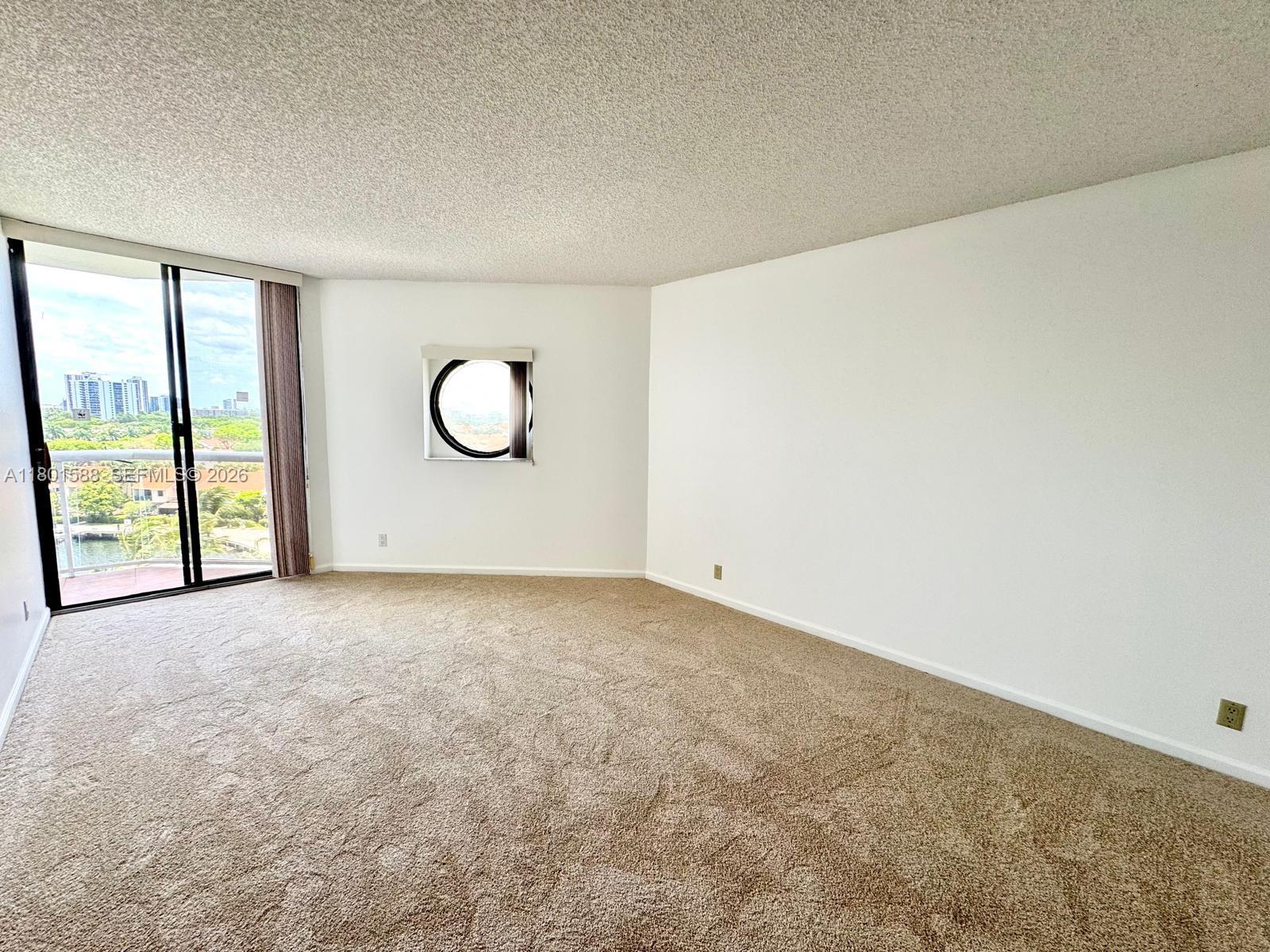 3610 Yacht Club Dr # 810
