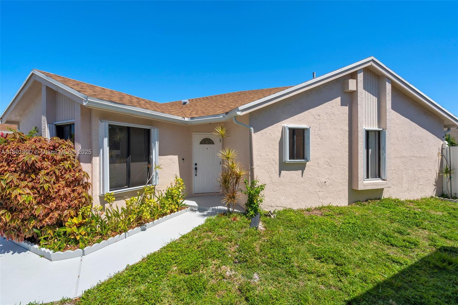 21887 Rainberry Park Cir