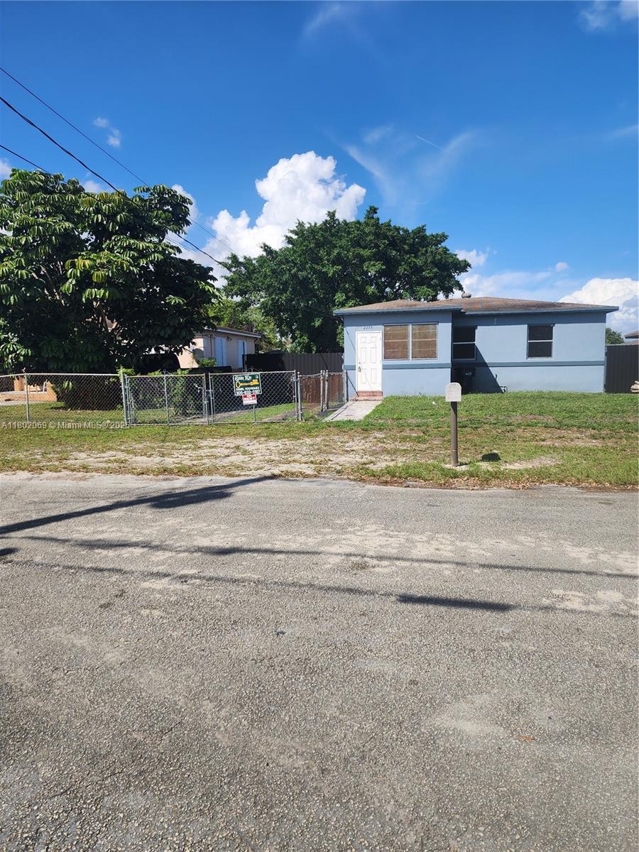 2275 NW 73rd St