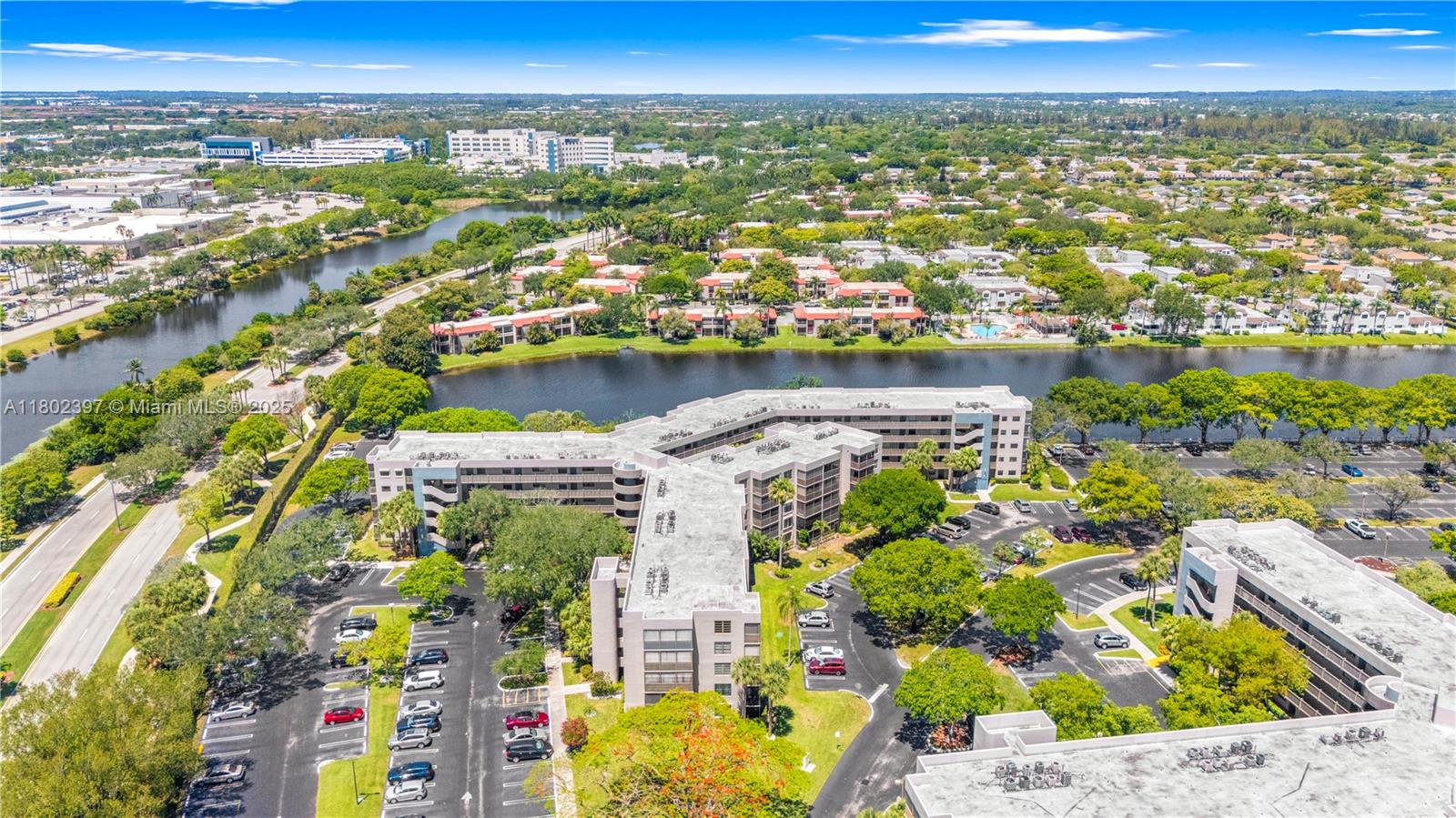 900 Colony Point Cir # 523