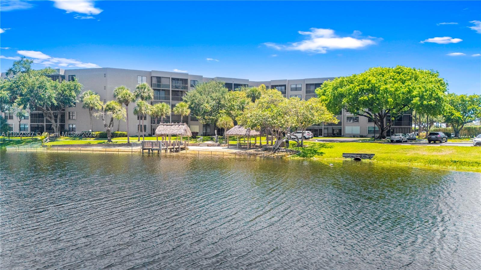 900 Colony Point Cir # 523