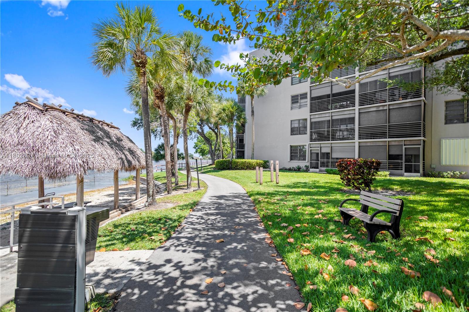 900 Colony Point Cir # 523