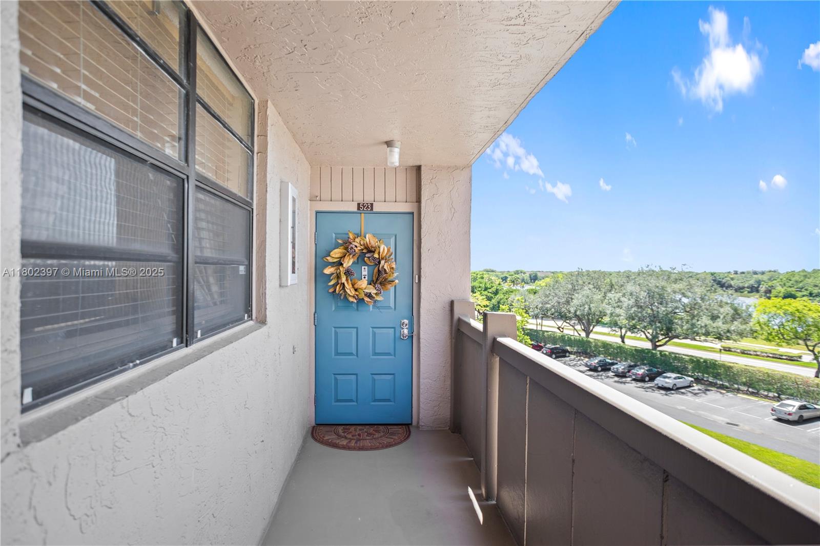 900 Colony Point Cir # 523
