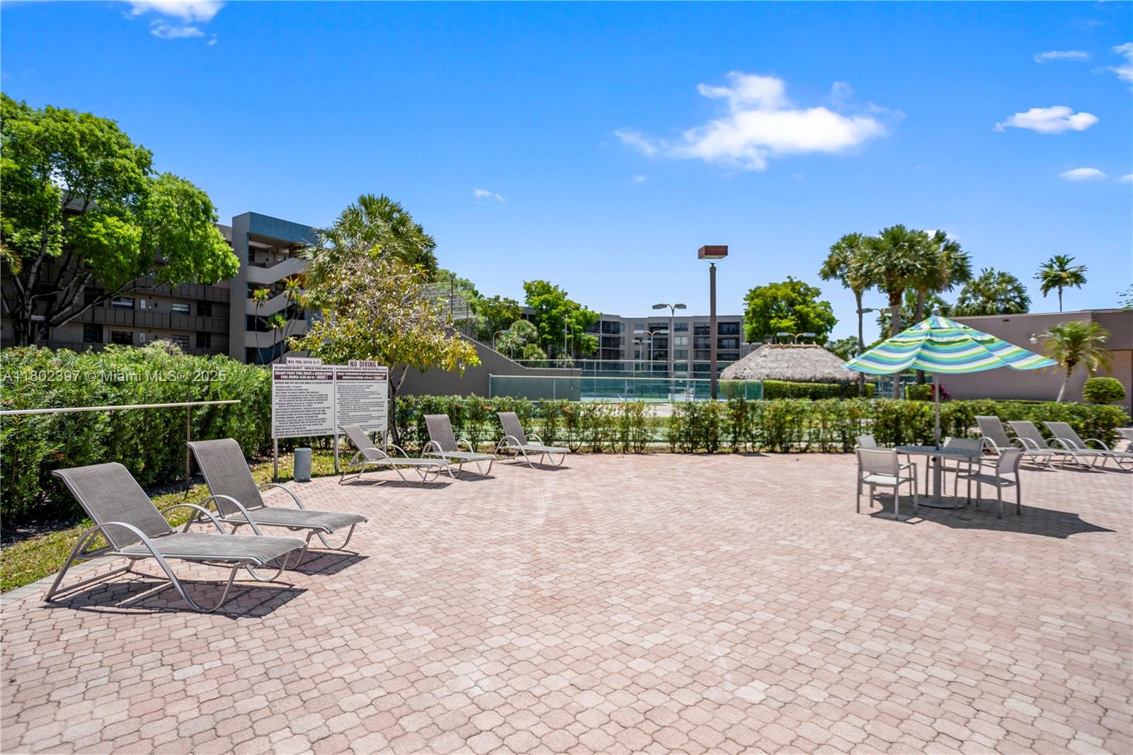 900 Colony Point Cir # 523