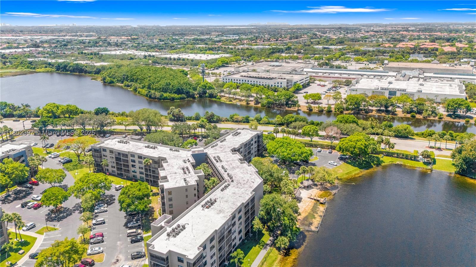 900 Colony Point Cir # 523